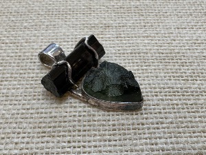 Moldavite & Black Tourmaline - Sterling Silver Pendant - Czech Republic(ref.MoldPen2311)