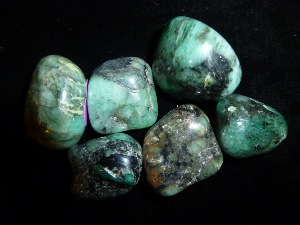 Emerald - 'A' Grade Tumbled Stone