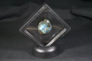 Labradorite Polished Pebble, from Madagascar (REF:LPM9)
