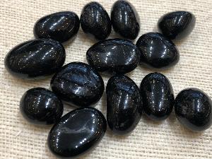 Tourmaline - Black - weight 4g to 8g - 2 to 2.5 cm, Round Tumbled Stone (Selected)