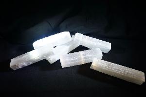 Selenite Stick from Morocco - 10 cm long and 0.7/1.8 cm wide, 2 cm high (Selected)