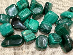 Malachite - 7g to 12g Tumbled Stone (Selected)