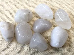 Quartz - Snow Quartz - 10g to 15g Tumbled Stone