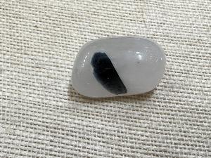 Quartz - with Black Tourmaline, Weight 13.4g Tumble Stone (Tourmalinated)  (Ref IND12)