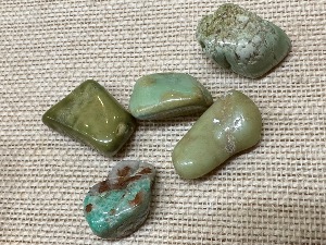 Variscite - Green - 4.5g to 6.5g Tumbled Stone (selected)