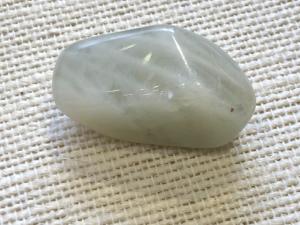 Moonstone-Green, Boxed Tumbled Stone (ref.BT14)
