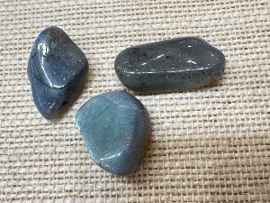 Labradorite - 3g to 5g - Tumbled Stone (Selected)