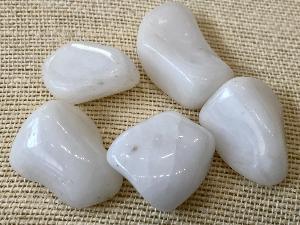 Quartz - Snow Quartz -10g to 15g Tumbled Stone