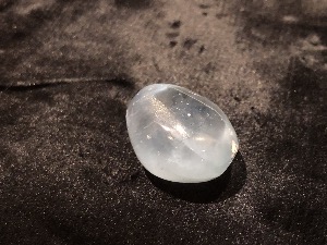 Celestite  -  18.6g Tumbled Stone (Ref IND4)