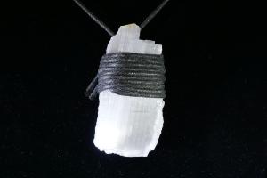 Selenite Hand Wired Pendant (REF:NC27S)