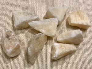 Calcite - Pale Yellow  - Rough 6g to 10g (Selected)