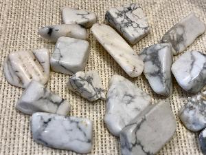 Howlite - Up to 5g White Tumbled Pieces (Selected)