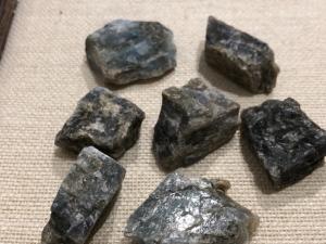 Labradorite - Rough 15g to 25g (Selected)