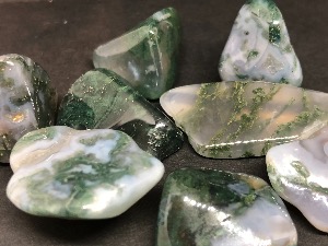 Agate - Moss - ‘AA’ Grade Tumbled Stone.