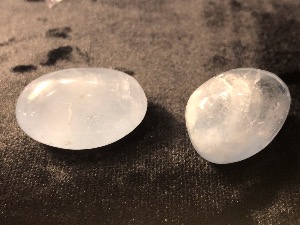 Celestite - 2 to 3 cm 15 to 18g - Tumbled Stone.