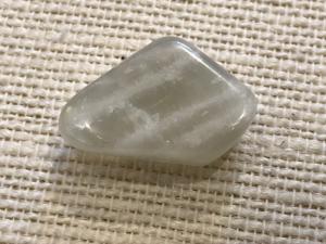 Moonstone-Green, Boxed Tumbled Stone (ref.BT12)