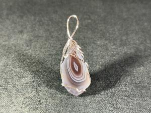 Natural Agate Hand Wired Pendant (REF:NAHT1) 