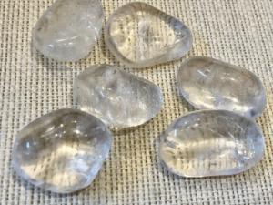 Quartz - 2 to 3 cm, Weight 8.5g to 14g - Tumbled Stone (Selected)