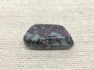 Eudialyte, Boxed Tumbled Stone (Ref TB80)