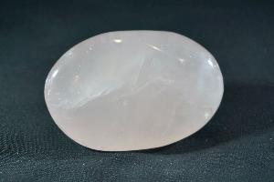 Rose Quartz Pebble (REF:LRQP4)