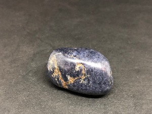 Sapphire - 3cm Tumbled Stone