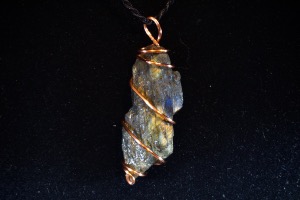 Labradorite Hand Wired Pendant (REF:HWRPL11)