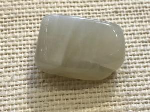 Moonstone-Green, Boxed Tumbled Stone (ref.BT11)
