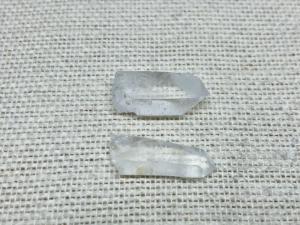 Quartz, Points 2-5g each, Pack of 2 Quartz Points (Ref Pack 8)