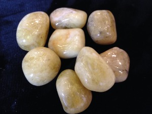 Beryl -  Heliodor - Yellow (Golden) - Tumbled Stone