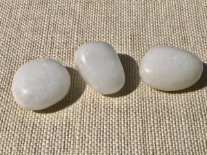 Jade - White - 2 to 3cm Tumbled Stone (Selected)