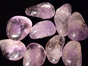 Amethyst - Brazilian - 6-14g,  2 to 3 cm Light Tumbled Stone (Selected)