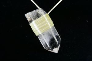 Quartz Hand Tied Pendant (REF:NC21Q)