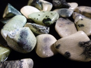 Jade - Chytha - Serpentine - Tumbled Stone
