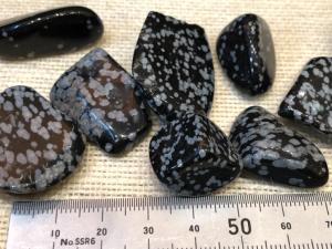 Obsidian - Snowflake - 2 cm up to 10g Tumbled Stone (selected)