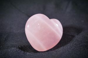 Rose Quartz Heart (REF:RQH1)