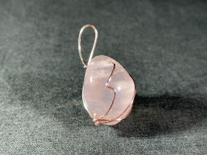 Rose Quartz Hand Wired Pendant (REF:RQHWP7)