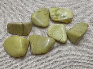 Serpentine - Yellow - 5g to 10g Tumbled (Selected)