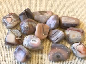Agate - Pink - 2g to 6g Tumbled Stone (Selected)