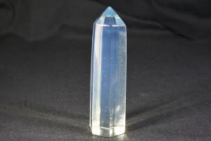 Opalite Glass Obelisk (REF:OPGOBE2)