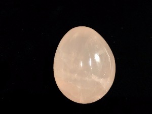 Rose Quartz Egg (Ref E104)