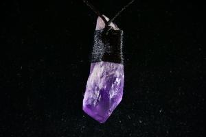 Amethyst Hand Tied Pendant (REF:HWAB3)