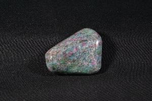 Ruby, Fuchsite & Kyanite Boxed Tumble (REF:TB182)