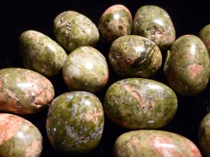 Unakite - 1 to 2 cm Tumbled Stone