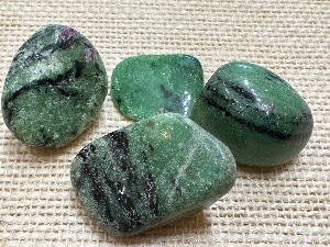 Zoisite - Weight 5g to 10g Tumbled Stone (Selected)
