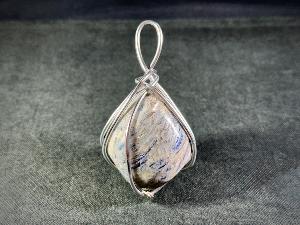 Blue Kyanite Hand Wired Pendant (REF:BKYHWP1)