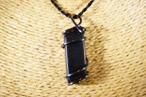 Shungite Hand Wired Pendant (REF:HWSP8)