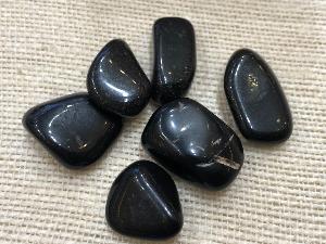 Onyx - Black - 0.5 to 1.5cm, Weight 2g to 4g Tumbled Stone (Selected)