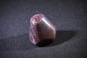 Ruby, from India - Boxed Tumbled (REF:RI2-TB370)