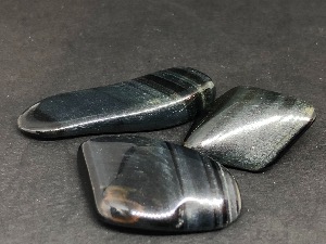 Tiger Eye - Blue - flat 4g to 11g Tumbled Stone (Selected)