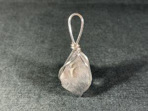 Quartz with Silver Rutile Hand Wired Pendant (REF:QTZSRUT1)